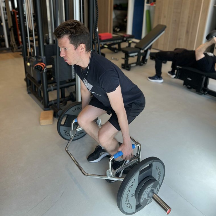 allenamento coi pesi